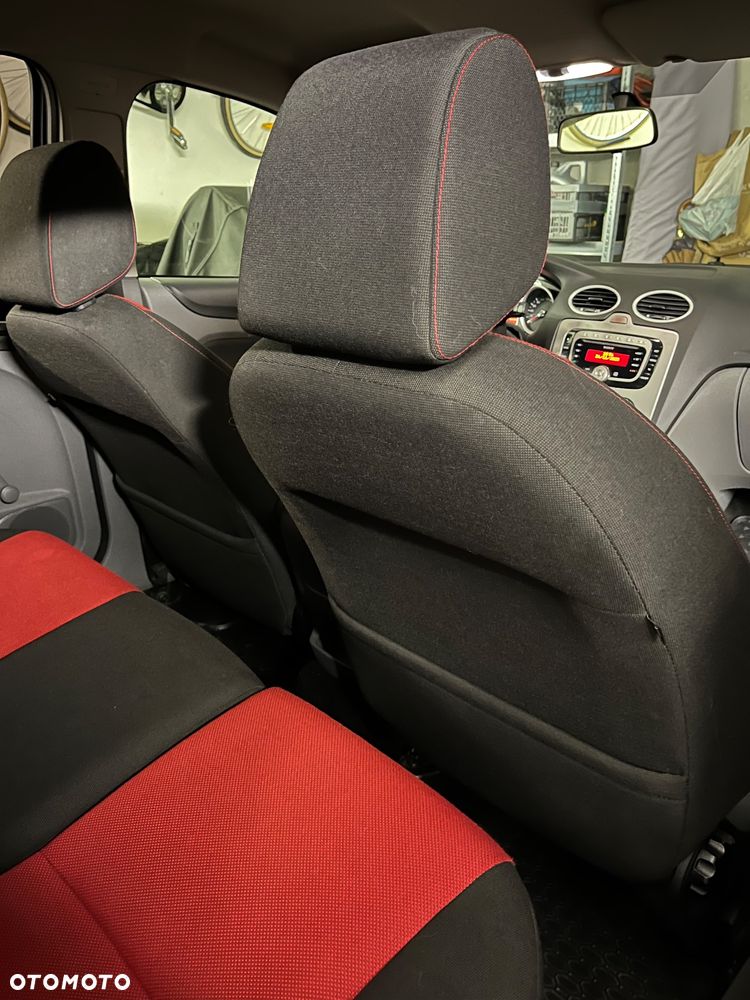 Ford Focus 1.6 Gold X - 29