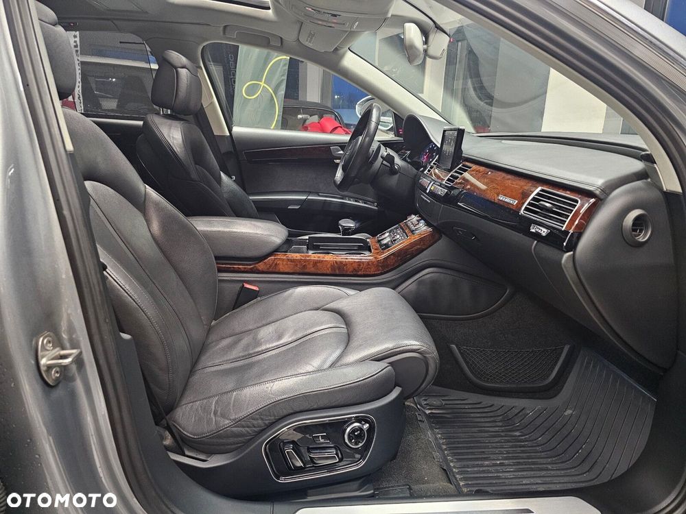 Audi A8 - 18