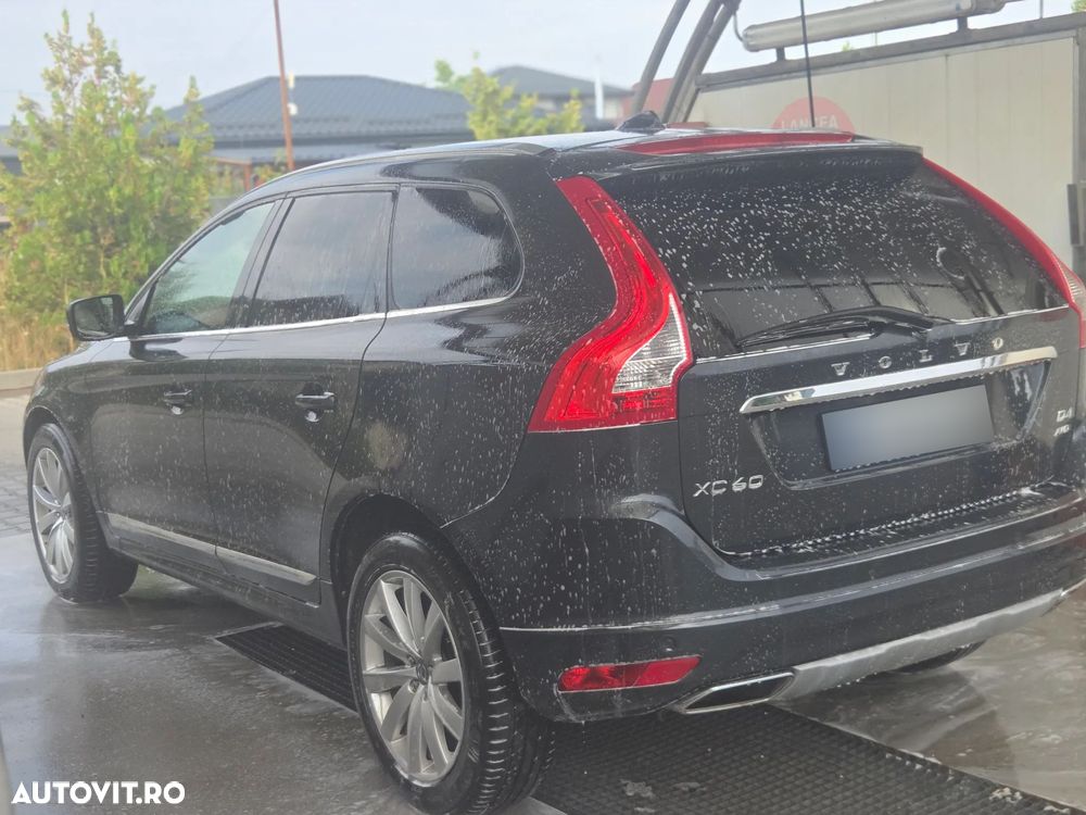 Volvo XC 60 D4AWD Kinetic - 4