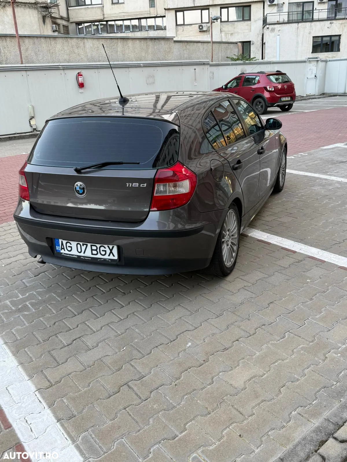 BMW Seria 1 118d - 8