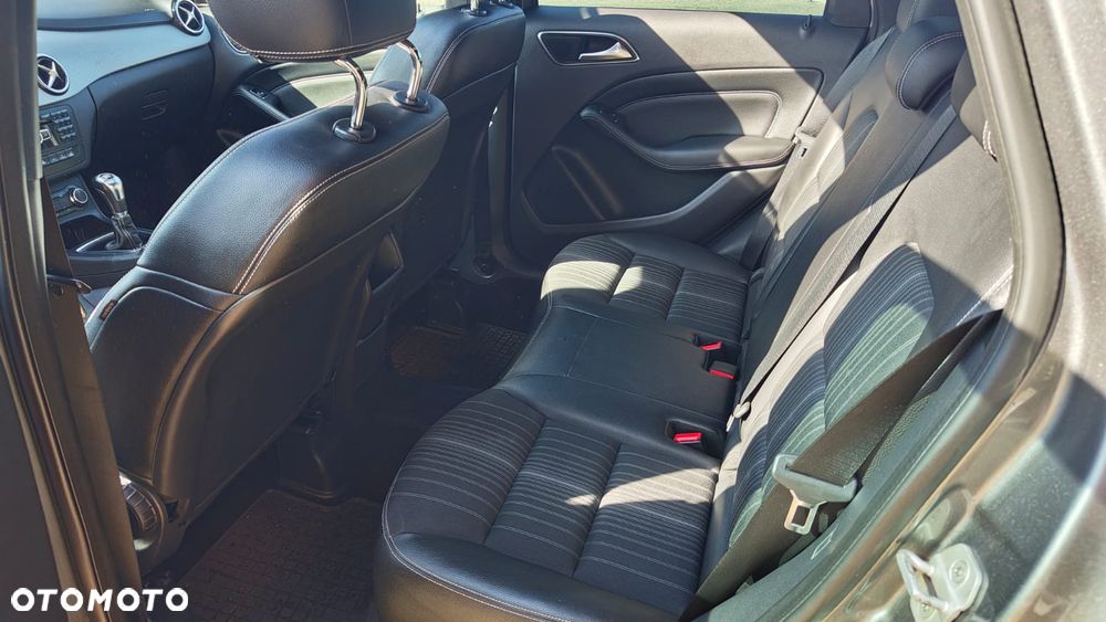 Mercedes-Benz Klasa B 180 BlueEFFICIENCY Edition - 11