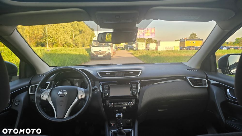 Nissan Qashqai 1.2 DIG-T N-Connecta EU6 - 8
