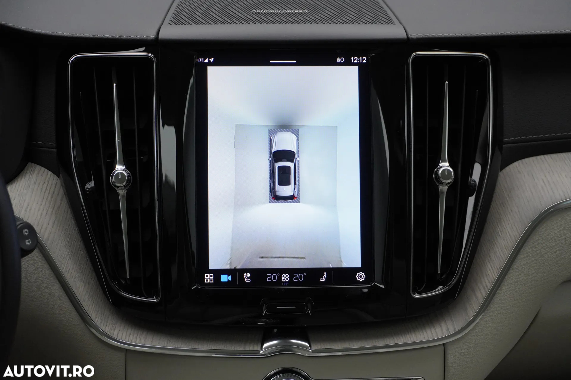 Volvo XC 60 T6 AWD Recharge Geartronic Inscription - 39