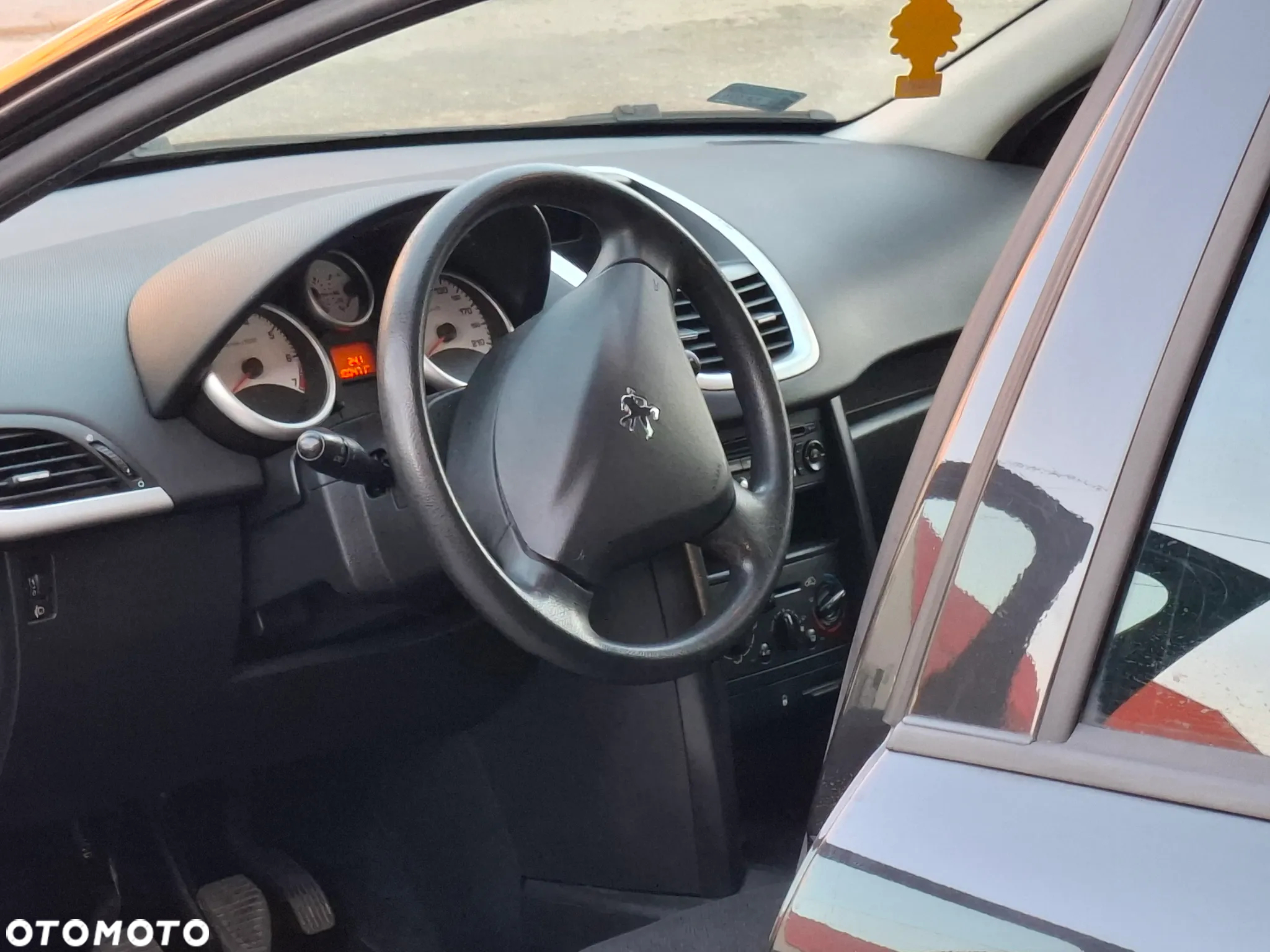 Peugeot 207 1.4 Trendy - 12