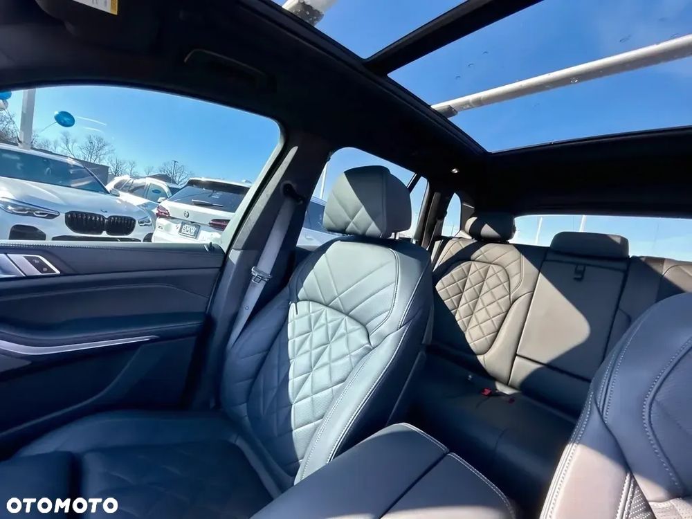 BMW X5 xDrive40i - 14