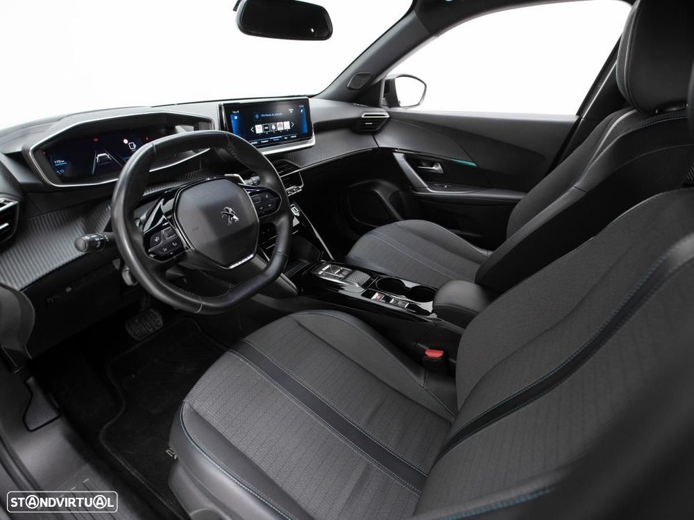Peugeot 2008 1.5 BlueHDi Allure EAT8 - 7