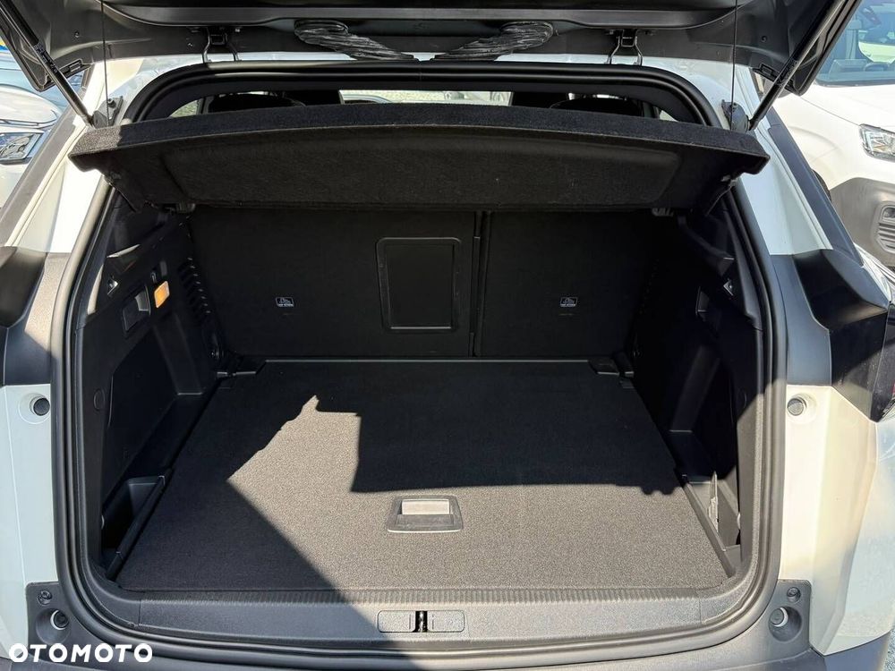 Peugeot 3008 1.2 PureTech mHEV Allure Pack S&S e-DCS6 - 27
