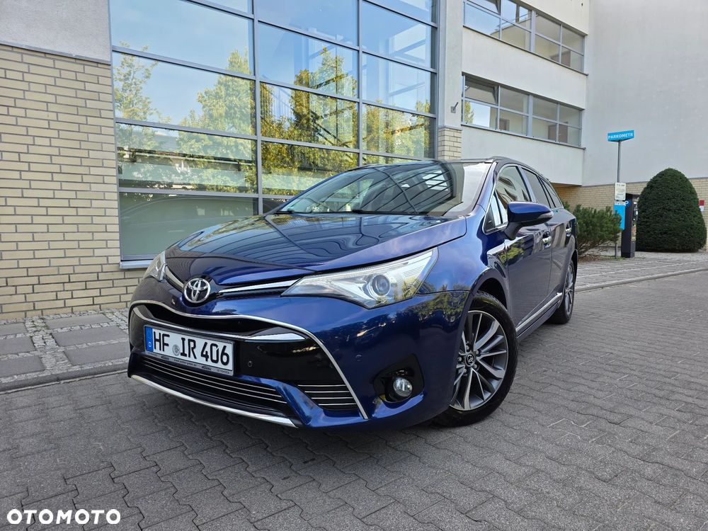 Toyota Avensis - 1