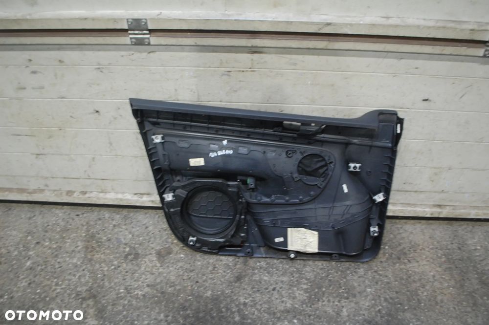 BOCZEK TAPICERKA DRZWI PRAWY PRZÓD PRZEDNIA PRAWA 1K4868110 VW GOLF V KOMBI 5D - 7