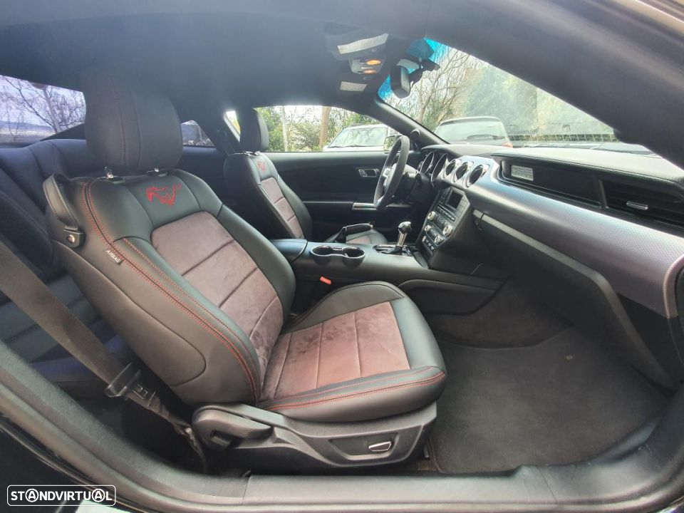 Ford Mustang 2.3i EcoBoost Aut. - 21