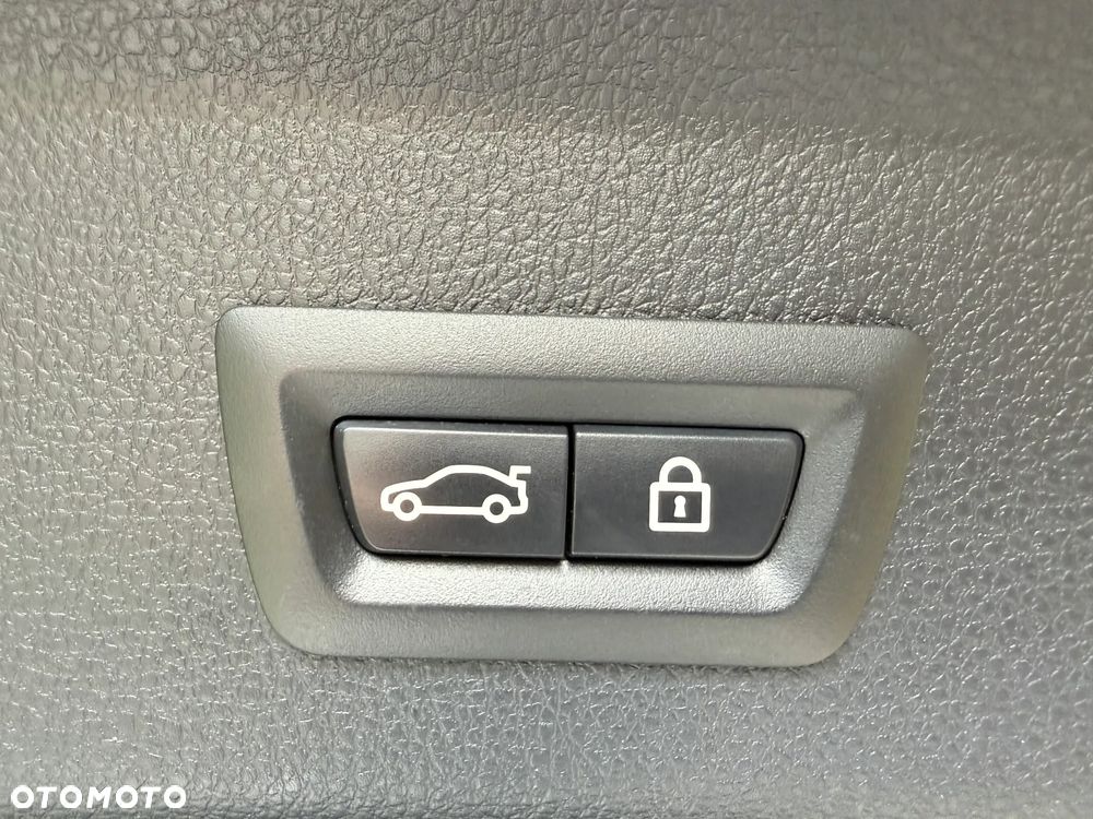 BMW 3GT 335i xDrive M Sport - 34