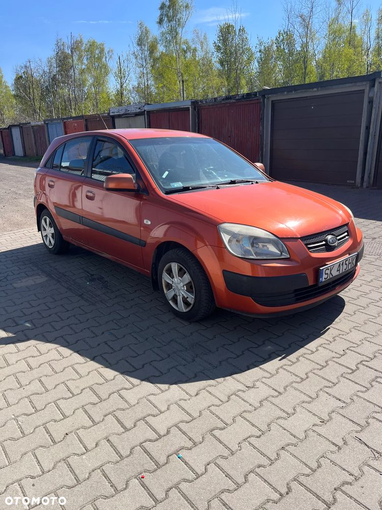 Kia Rio 1.4 (klm) / Comfort + - 2