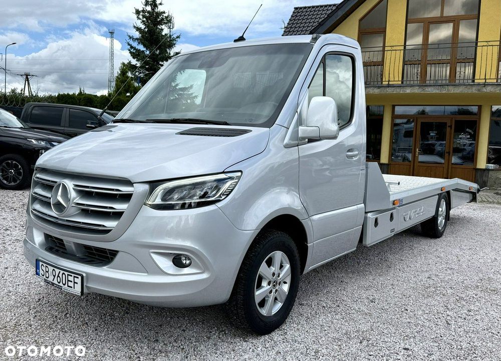 Mercedes-Benz Sprinter - 1