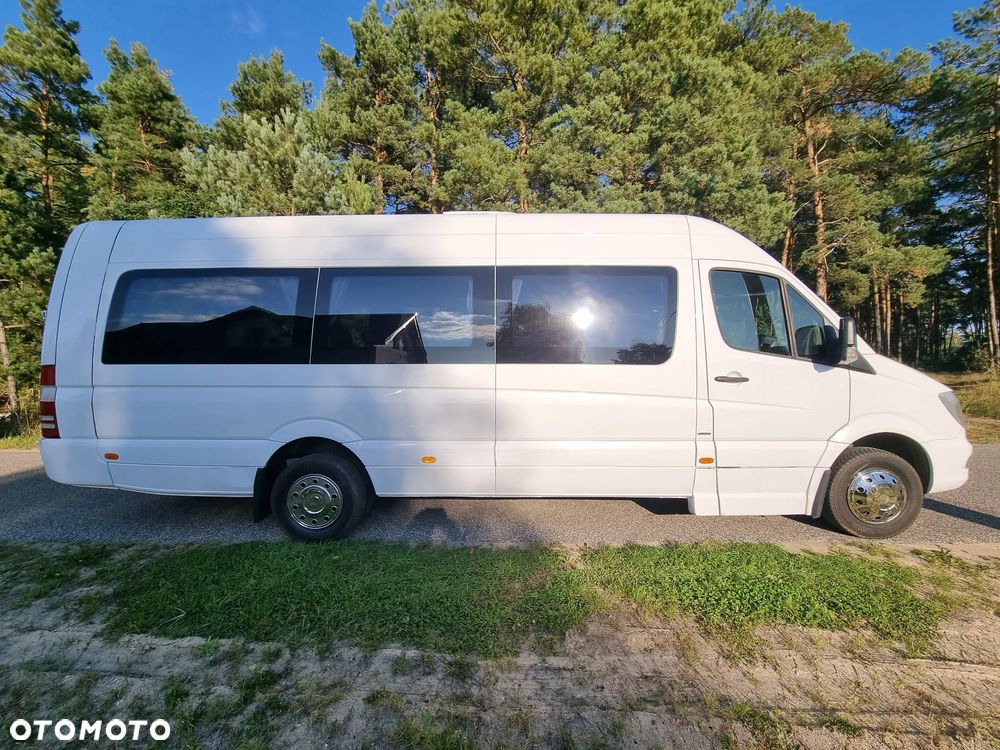 Mercedes-Benz Sprinter - 2