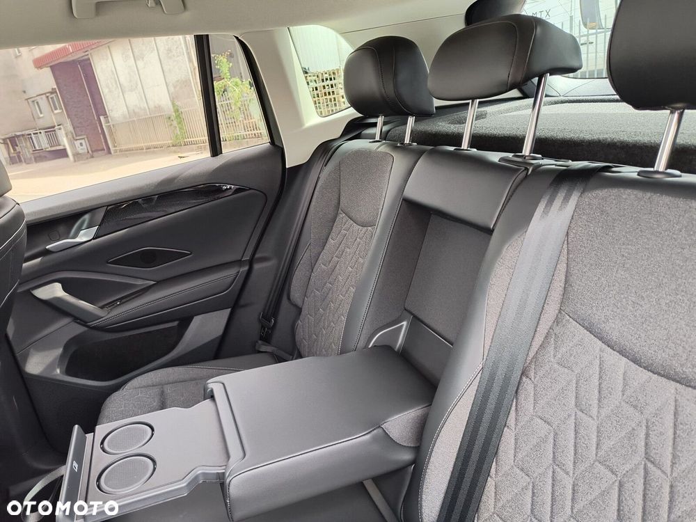 Volkswagen Tiguan - 36