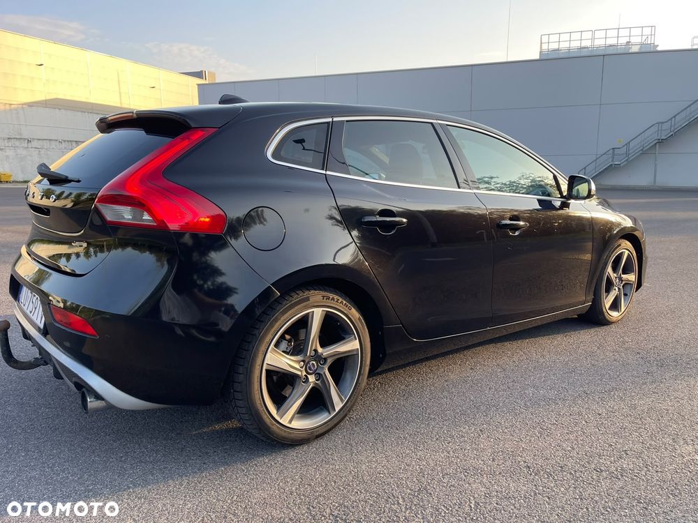 Volvo V40 D2 R-Design - 5