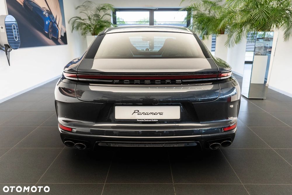 Porsche Panamera 4 - 6