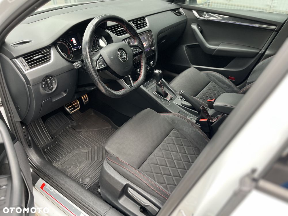 Skoda Octavia 2.0 TDI RS Challenge DSG - 16