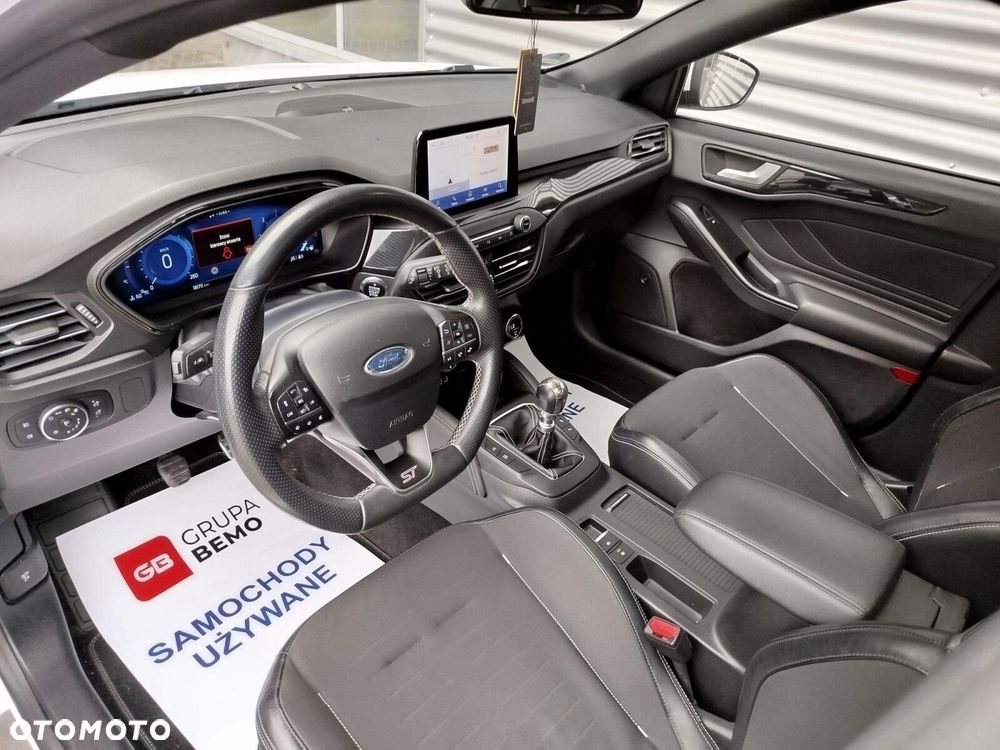 Ford Focus 2.0 EcoBlue ST - 11