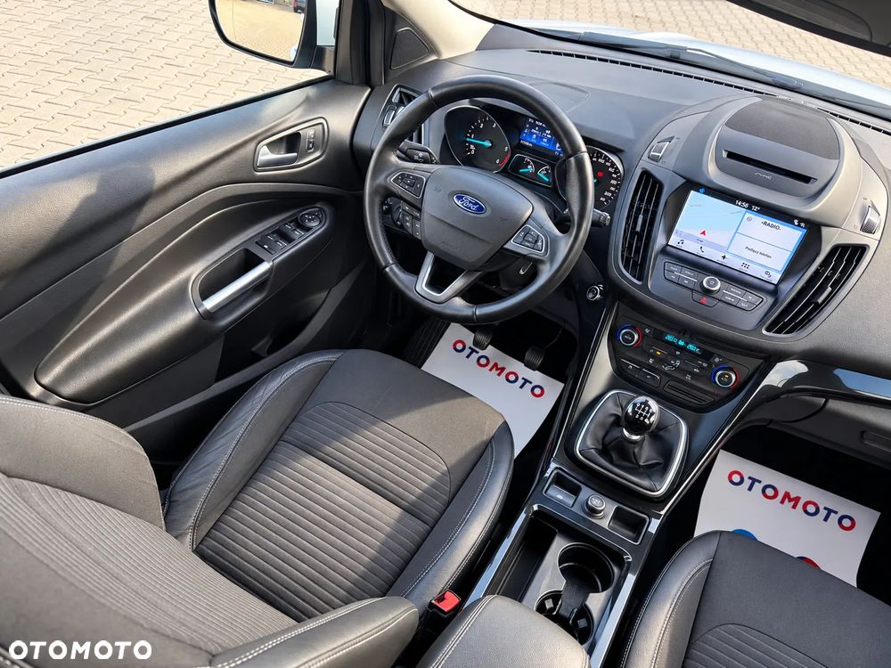 Ford Kuga 2.0 TDCi 2x4 Titanium - 8