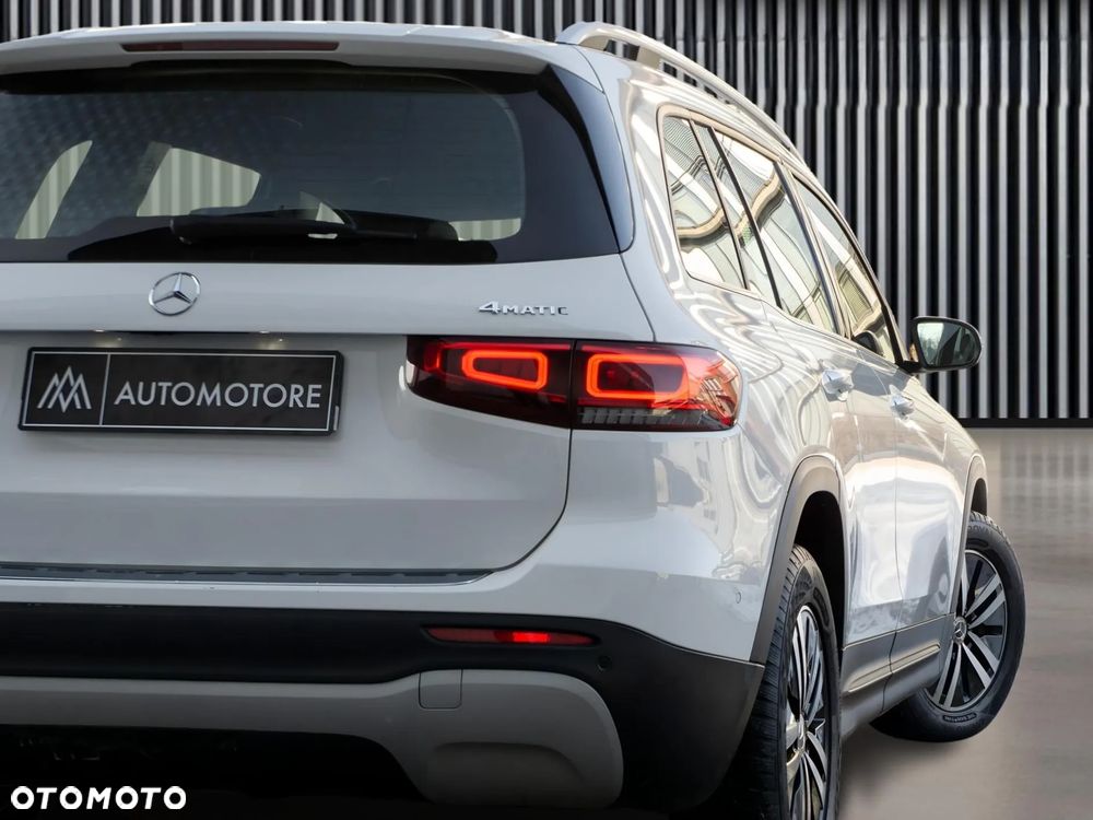 Mercedes-Benz GLB 250 4-Matic 8G-DCT - 10