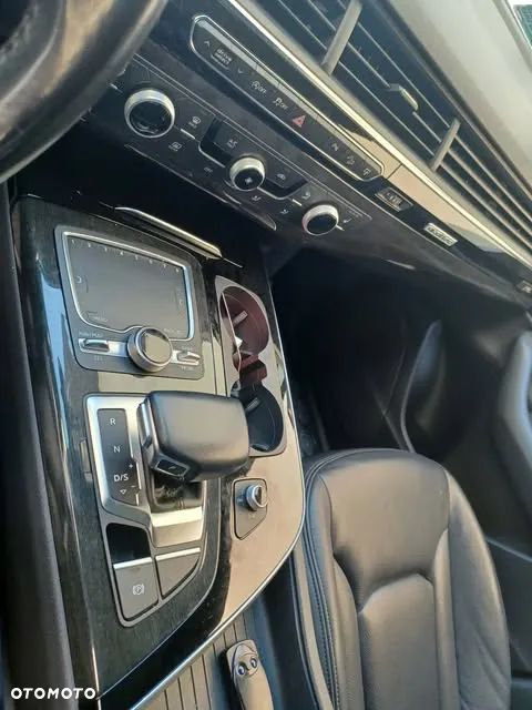 Audi Q7 - 7