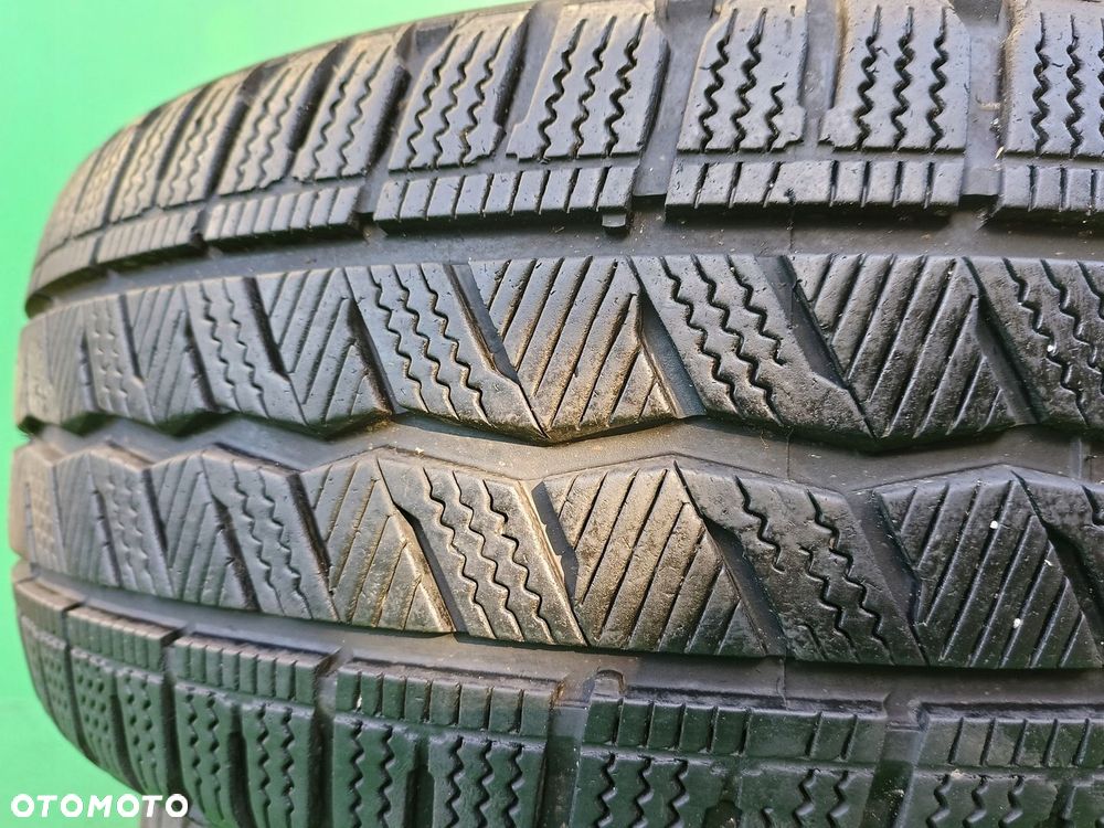 HANKOOK WINTER I CEPT LV 225/55/17 C, 1 szt 2021 r 7,8 mm - 2