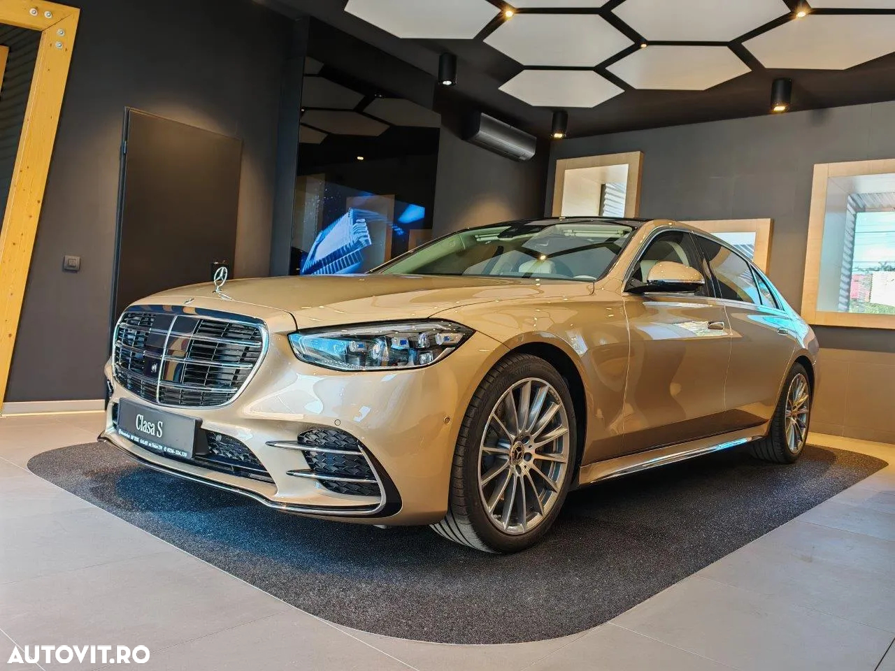 Mercedes-Benz S 400 d 4MATIC Long Aut - 11
