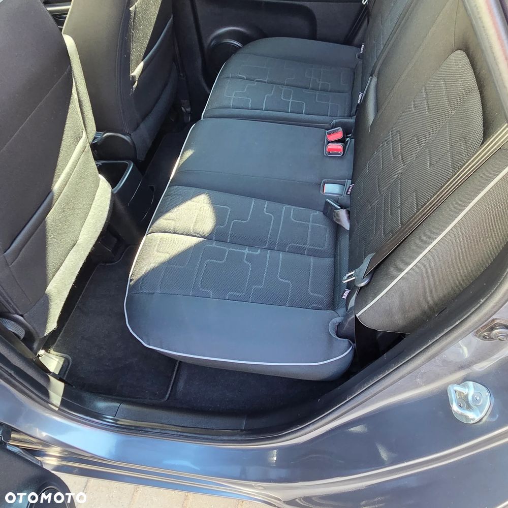 Kia Venga 1.6 CVVT Automatik Vision - 11