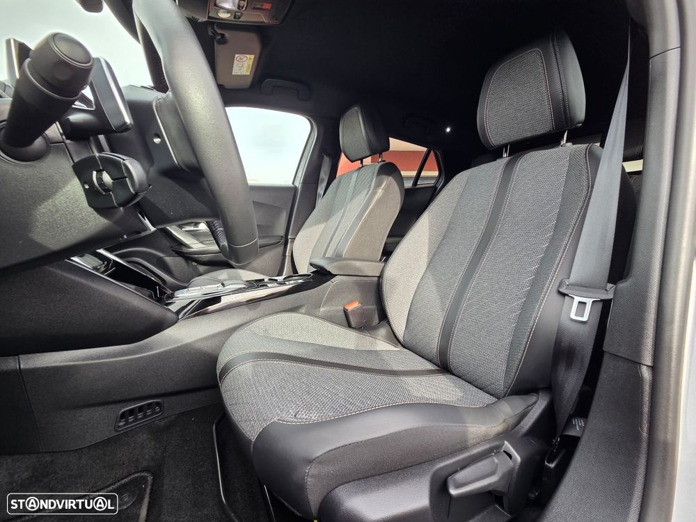 Peugeot 2008 - 17