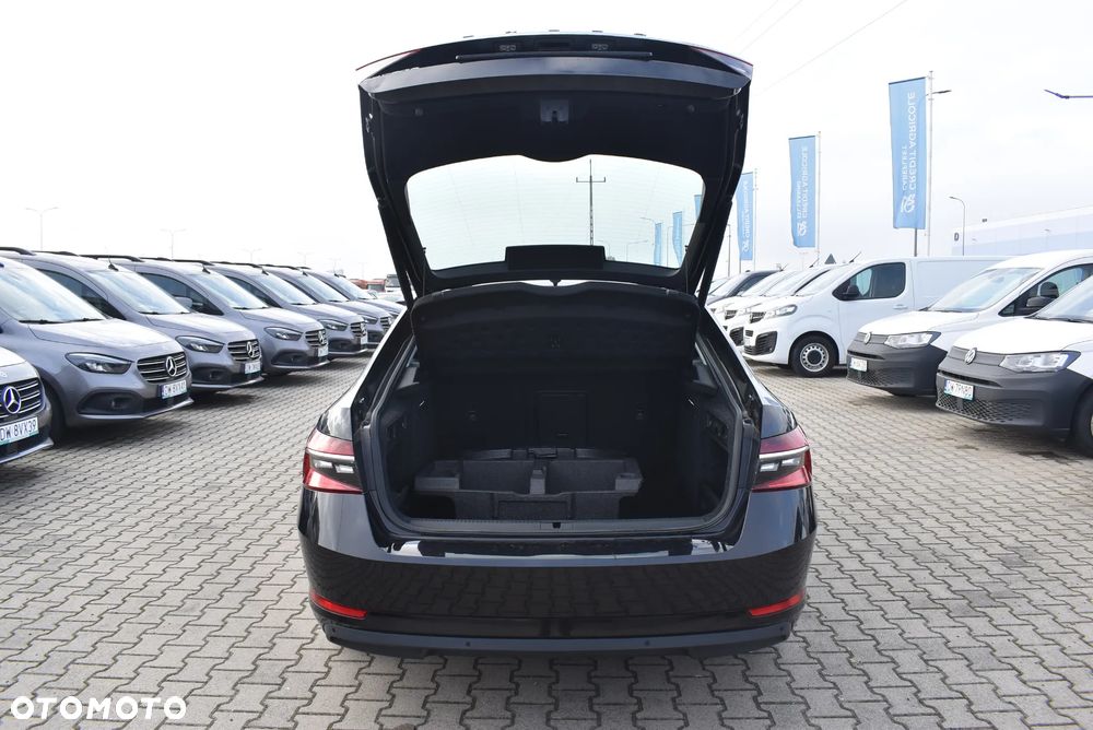 Skoda Superb 2.0 TDI SCR Ambition DSG - 13