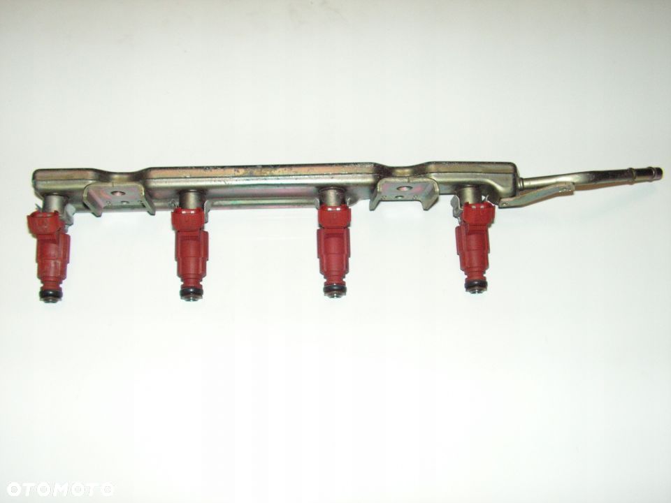 PRIMERA P12 1,8 16V WTRYSKOWA WTRYSKI WTRYSKIWACZ - 1