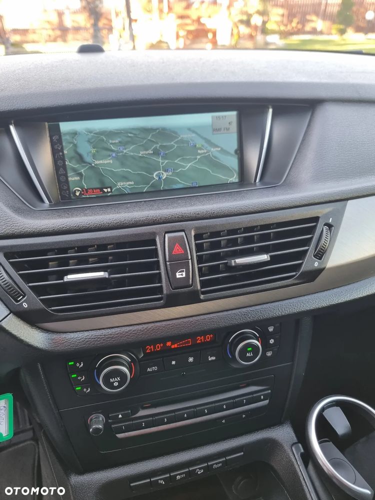 BMW X1 xDrive18d - 22