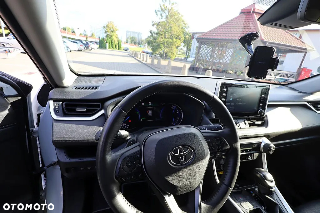 Toyota RAV4 2.5 Hybrid Executive 4x2 - 18