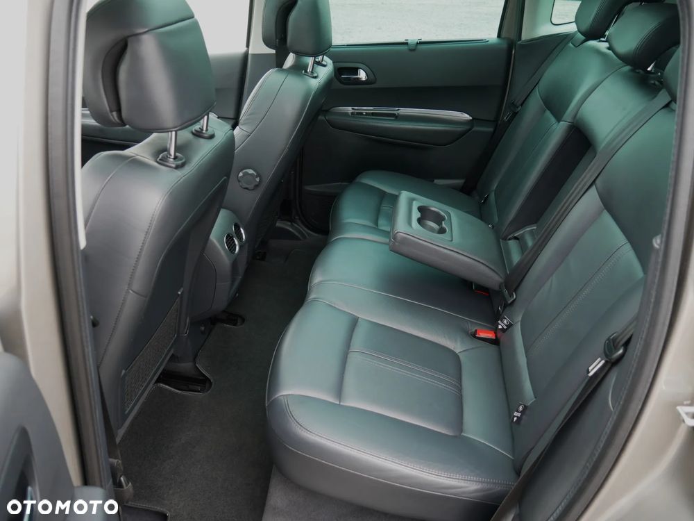 Peugeot 3008 1.6 HDi Premium - 26