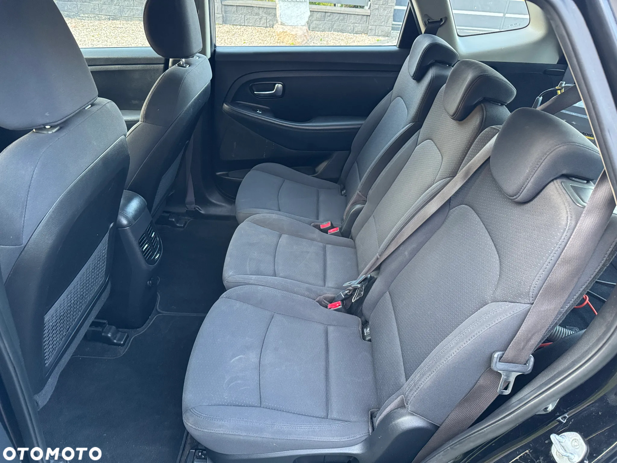 Kia Carens 1.6 GDI Edition 7 - 24