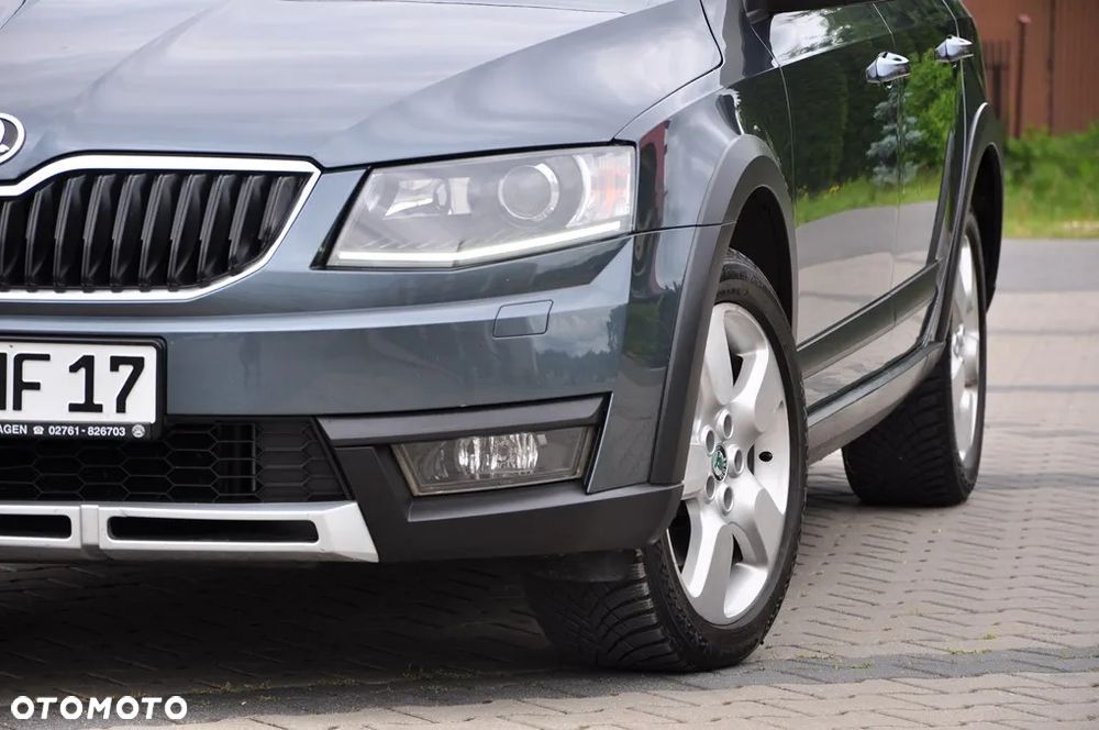 Skoda Octavia Combi 2.0 TDI 4x4 DSG Scout - 7