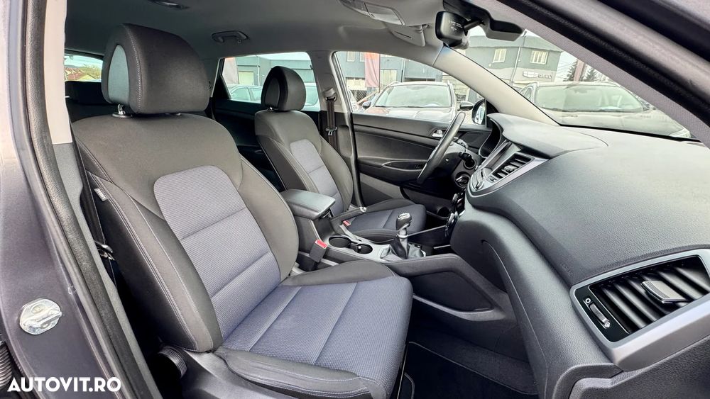 Hyundai Tucson 2.0 CRDI 2WD Style - 12