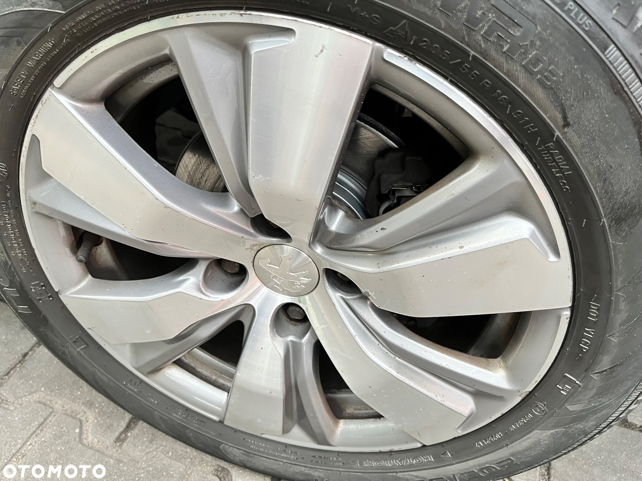 Peugeot 2008 1.6 BlueHDi Style S&S - 12