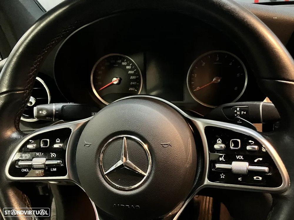 Mercedes-Benz GLC 300 de Coupé 4Matic - 26