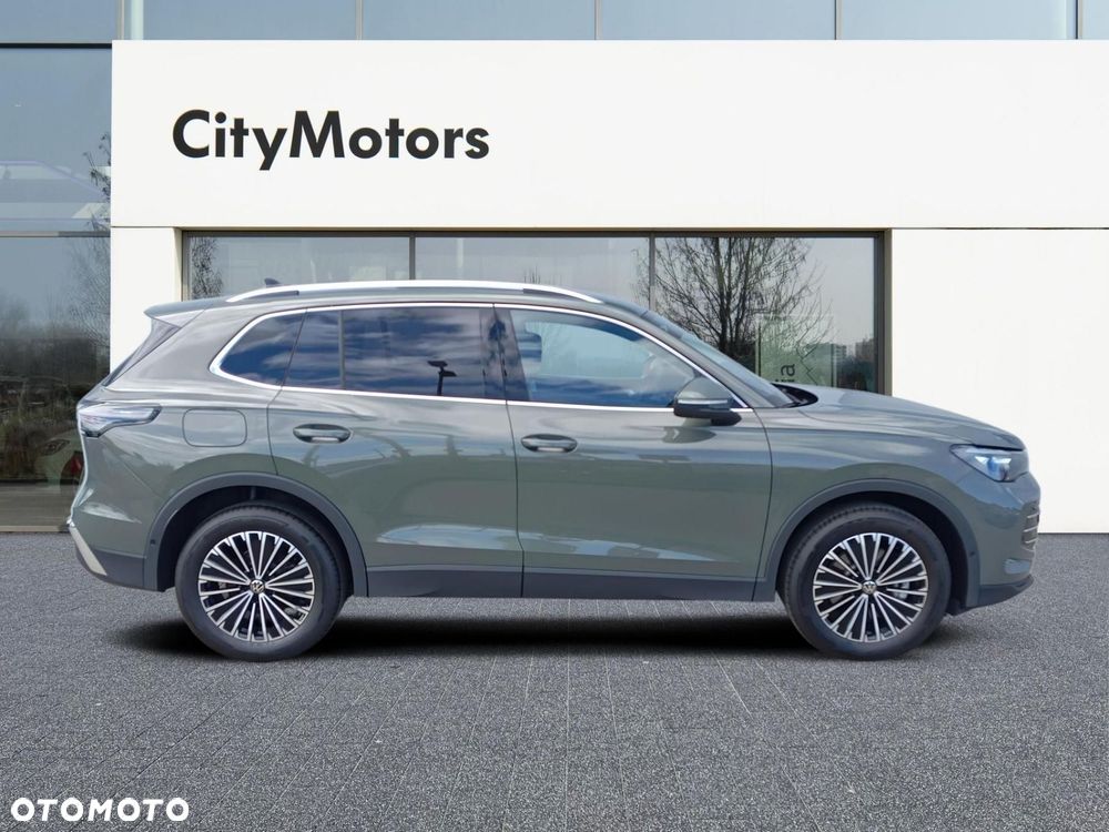 Volkswagen Tiguan - 4