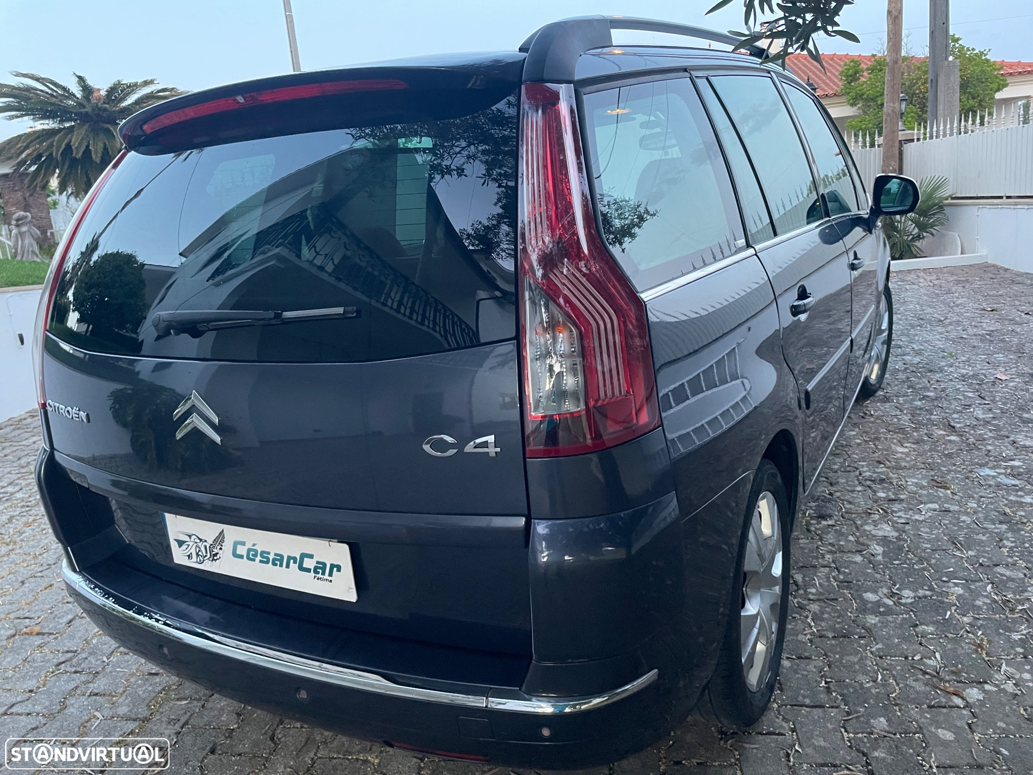 Citroën C4 Grand Picasso - 12
