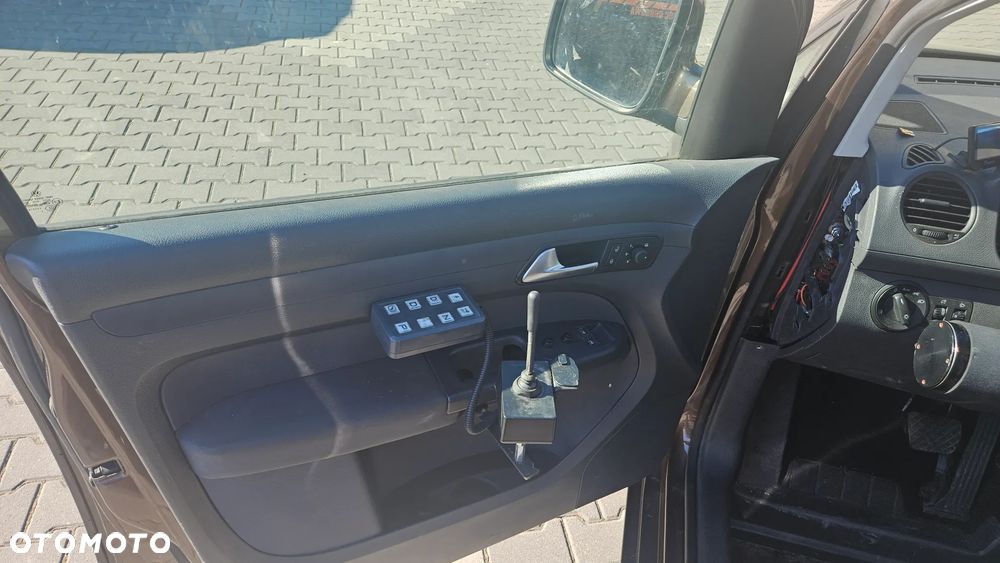 Volkswagen Caddy - 16