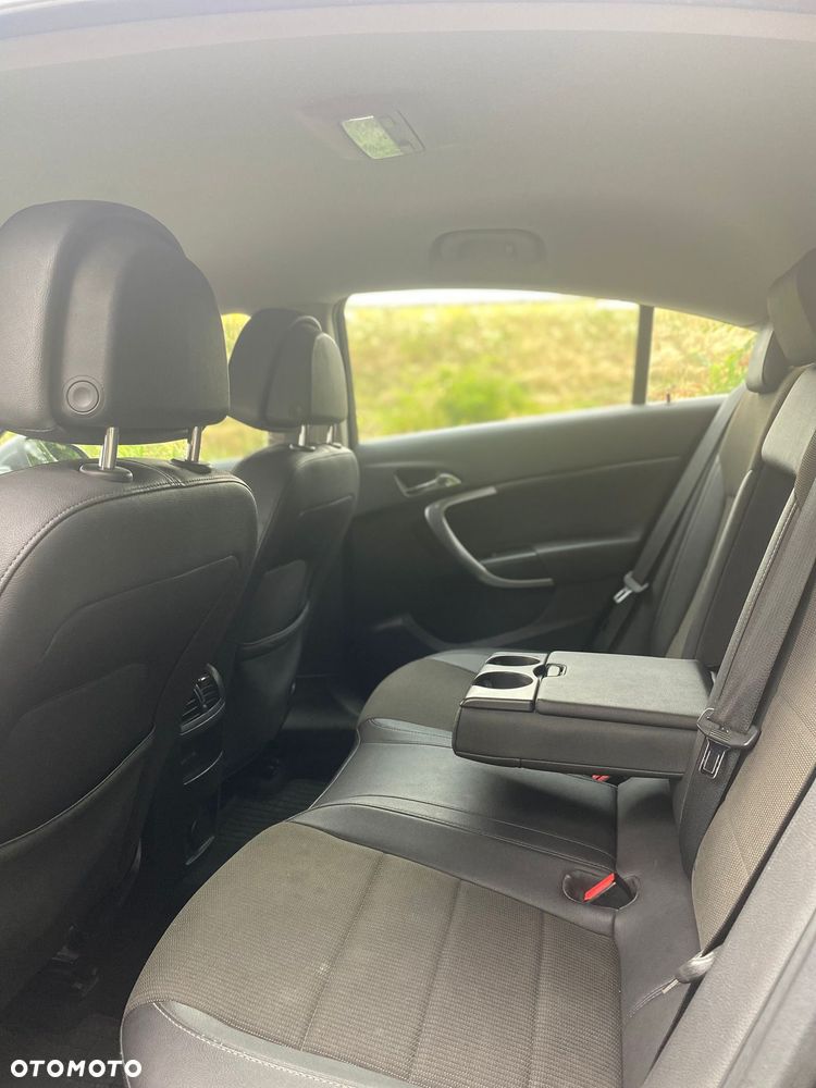 Opel Insignia - 18