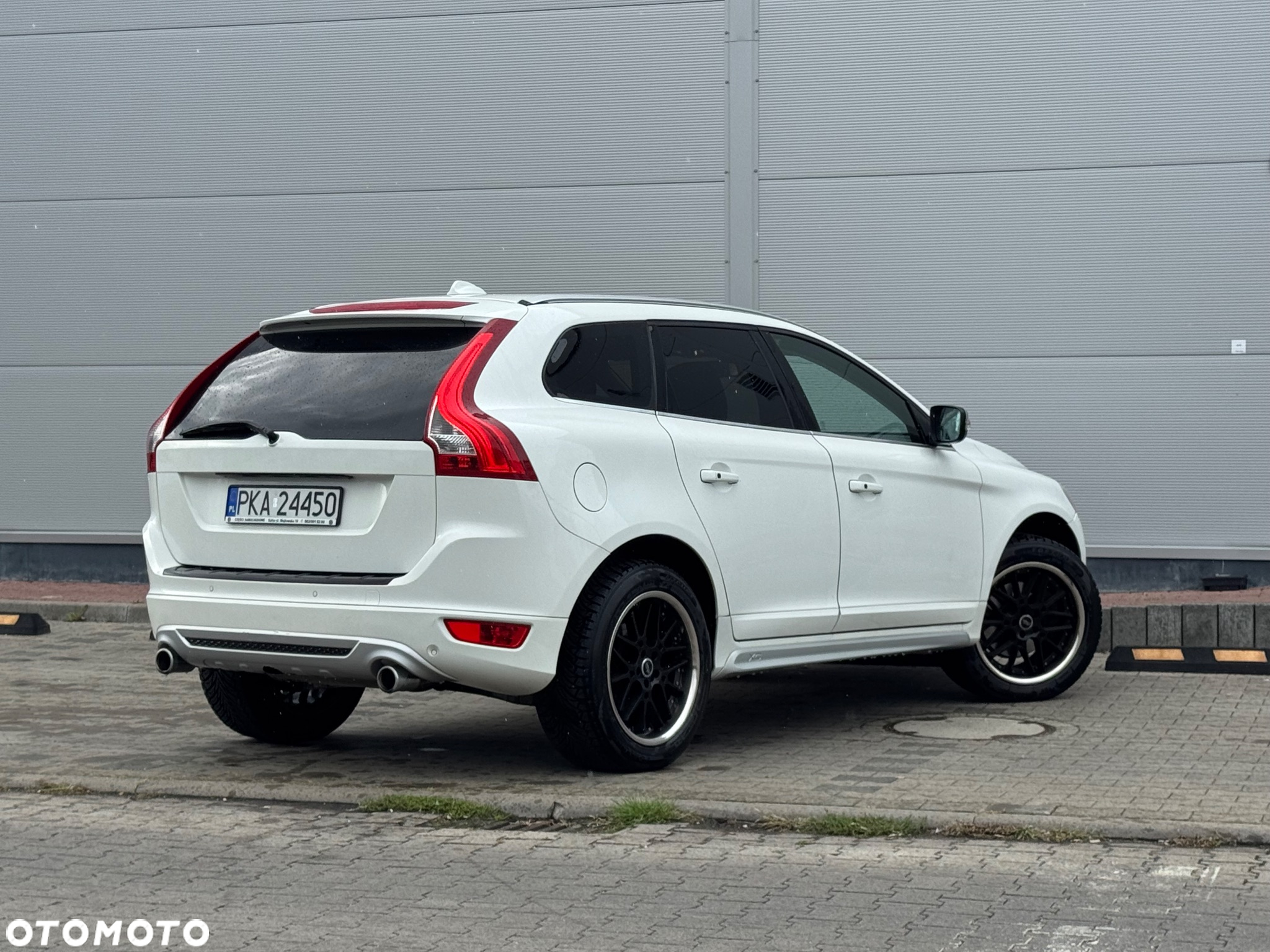 Volvo XC 60 D4 AWD Geartronic RDesign - 29
