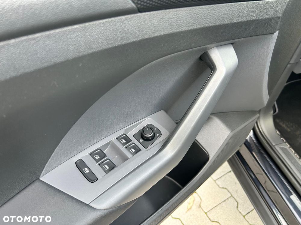 Volkswagen T-Cross - 27
