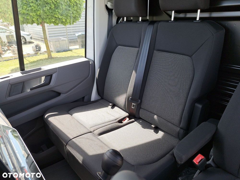 Volkswagen Crafter 35 furgon 140KM 3640 - 17