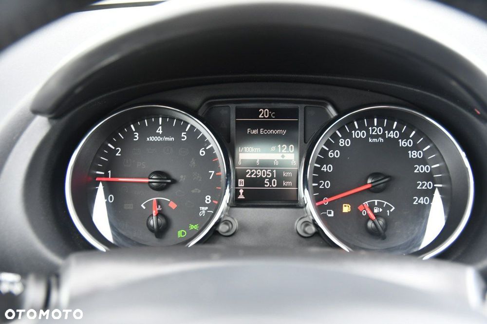 Nissan Qashqai - 24