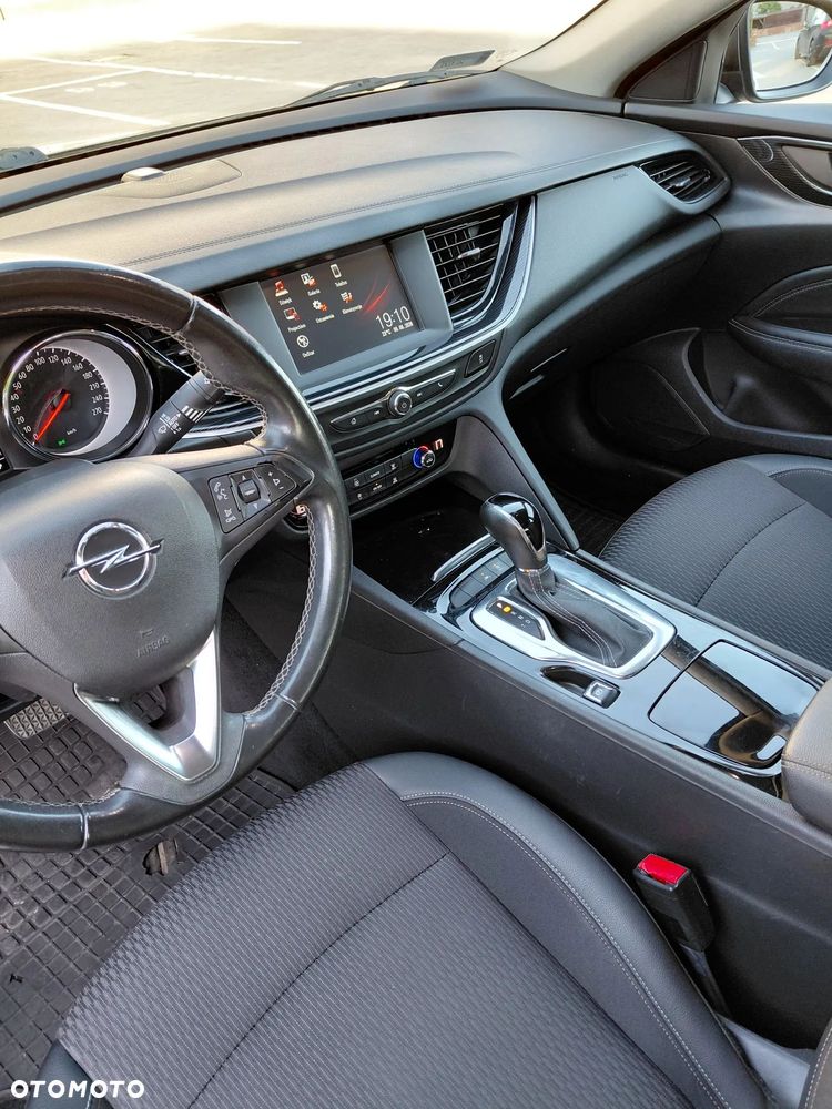 Opel Insignia - 8