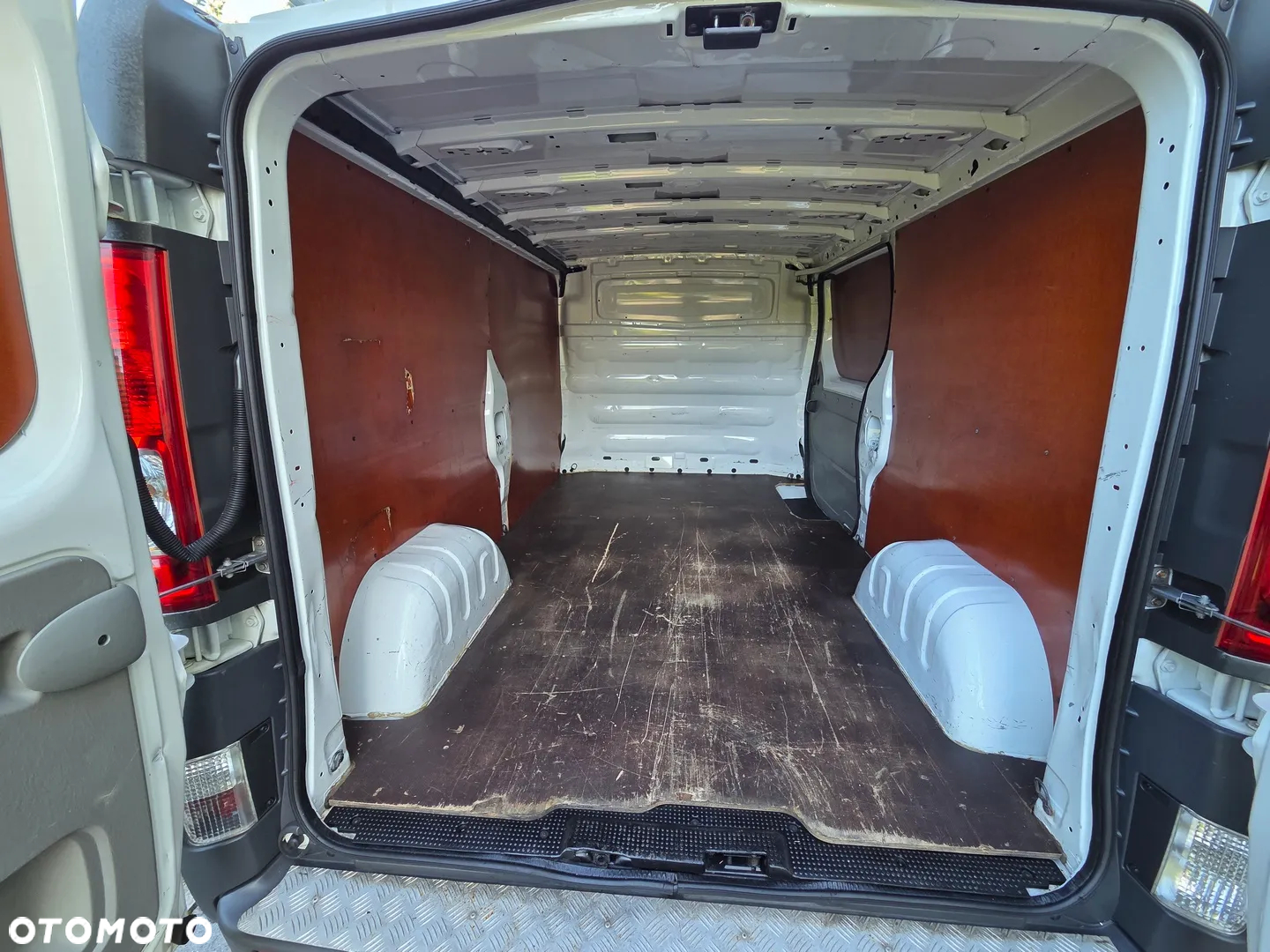 Renault Trafic - 19